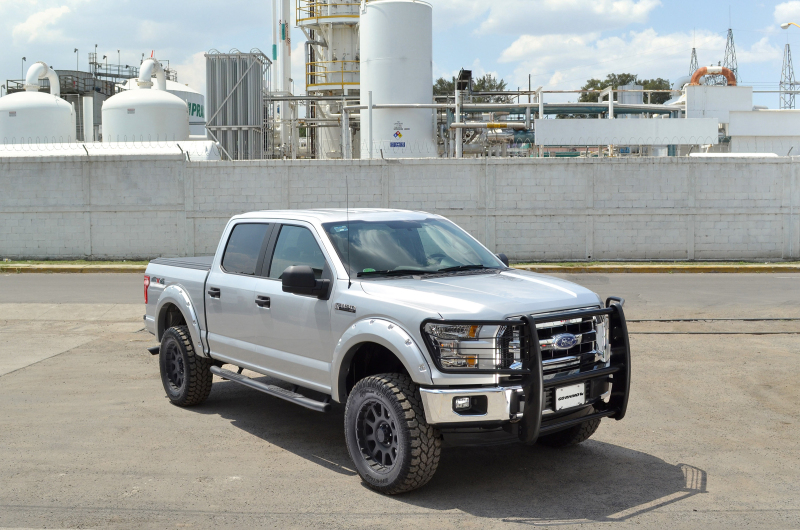 Ford F-350 Super Duty Grille Guard - Go Rhino - 3000 Series StepGuard - Black - `17-`19